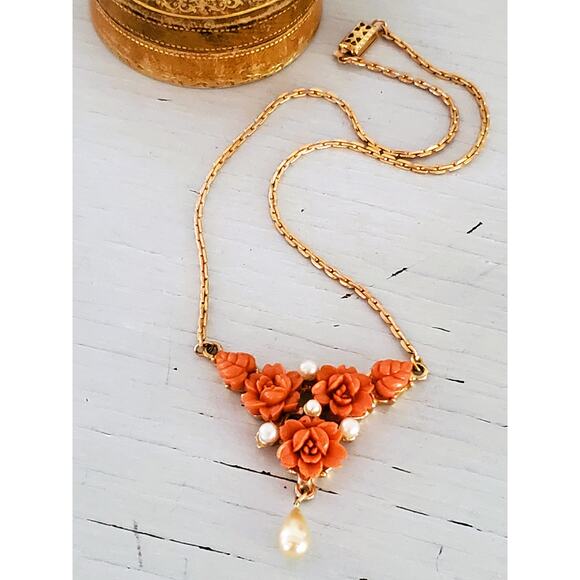 Vintage Faux Coral Celluloid Floral Choker Necklace - Picture 1 of 8